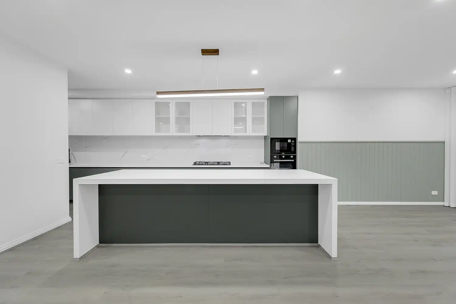 4 Fairhill -3