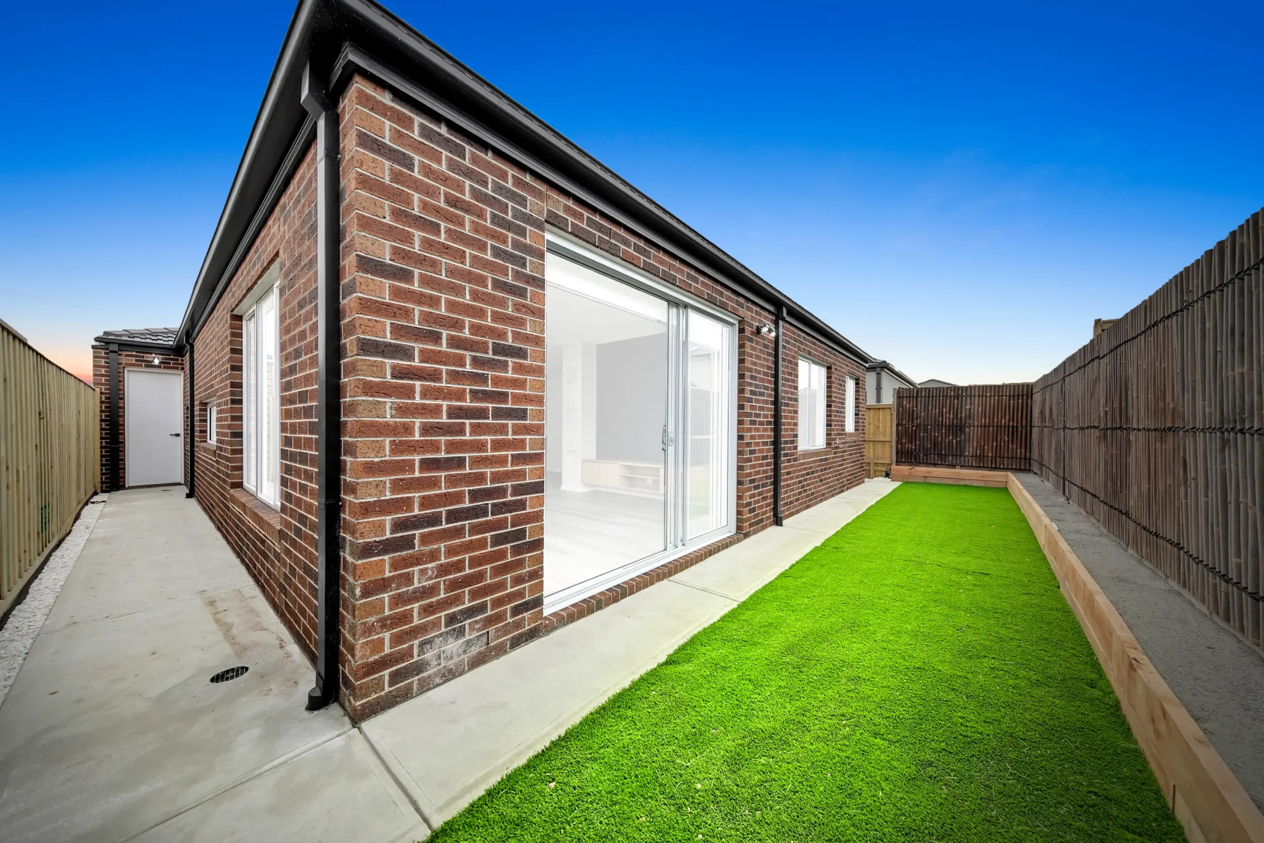 0V0A7222_TWILIGHT 11 Ballina